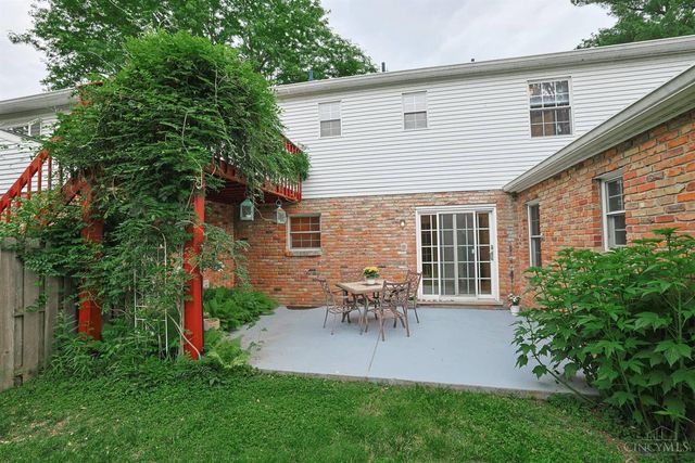 9960 Walnutridge Court, Symmes Twp, OH 45242