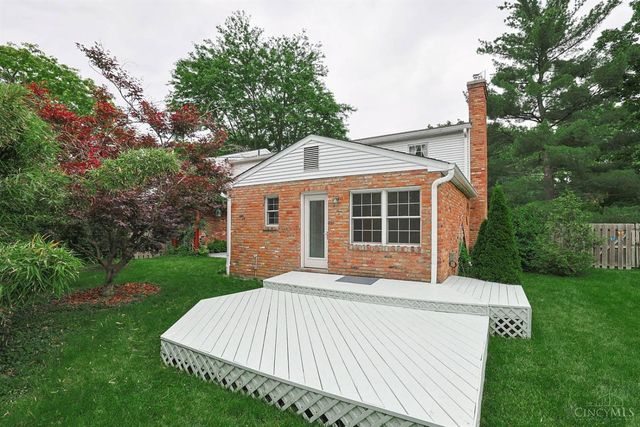 9960 Walnutridge Court, Symmes Twp, OH 45242