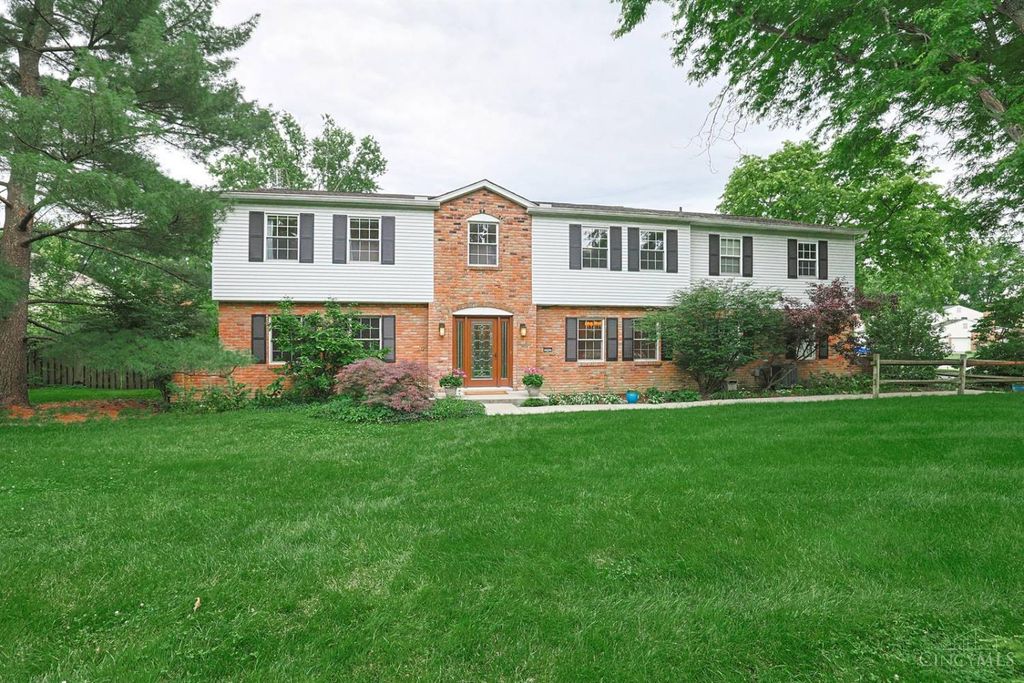 9960 Walnutridge Court, Symmes Twp, OH 45242