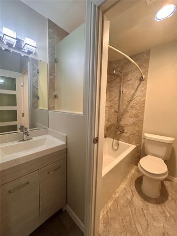 8922 Trone CIR D, Austin, TX 78758