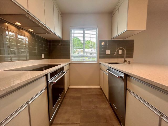 8922 Trone CIR D, Austin, TX 78758