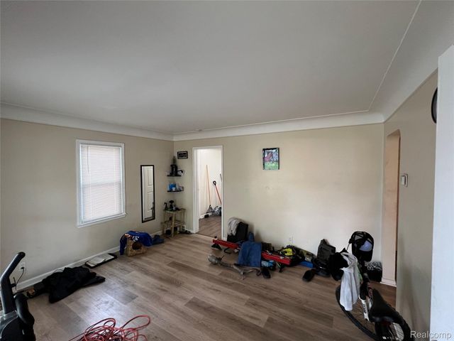 11106 Nottingham Road, Detroit, MI 48224