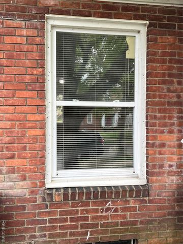 11106 Nottingham Road, Detroit, MI 48224