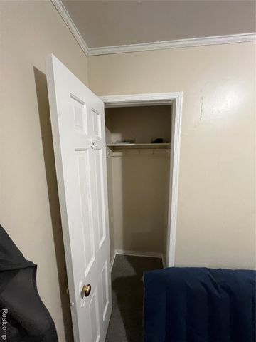 11106 Nottingham Road, Detroit, MI 48224