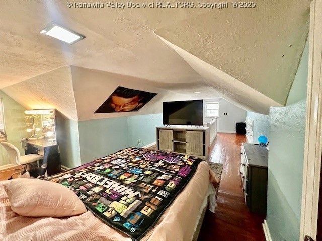 329 18th Street, Dunbar, WV 25064