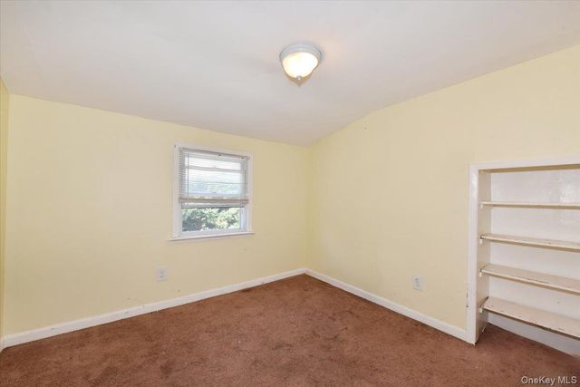 265 S Delaware Avenue, Lindenhurst, NY 11757