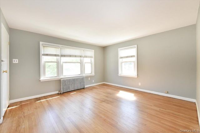 265 S Delaware Avenue, Lindenhurst, NY 11757