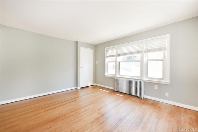 265 S Delaware Avenue, Lindenhurst, NY 11757