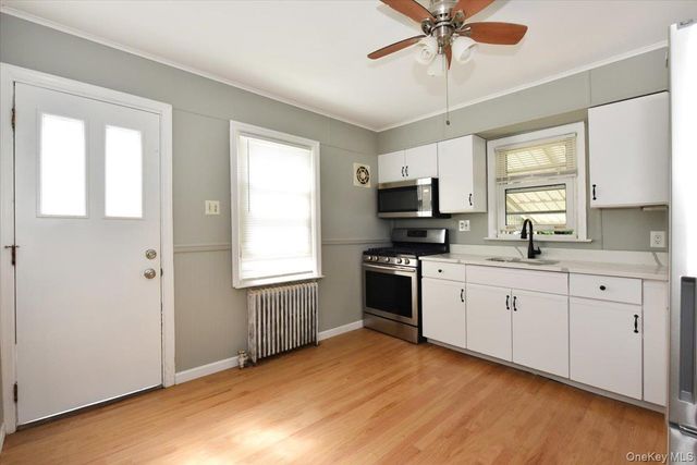265 S Delaware Avenue, Lindenhurst, NY 11757