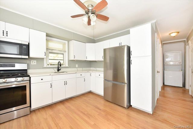 265 S Delaware Avenue, Lindenhurst, NY 11757
