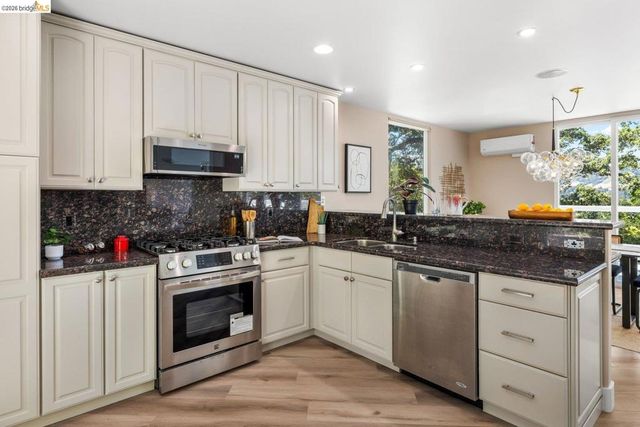 3696 Boyer Cir, Lafayette, CA 94549