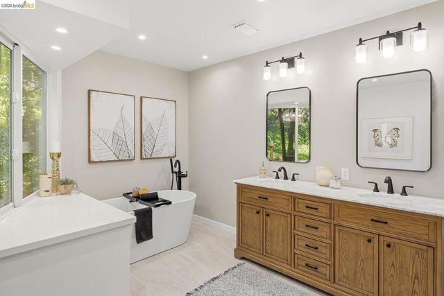 3696 Boyer Cir, Lafayette, CA 94549