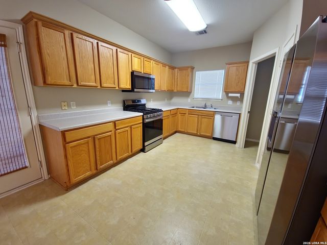 5661 Hartson, Kyle, TX 78640