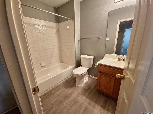 5661 Hartson, Kyle, TX 78640