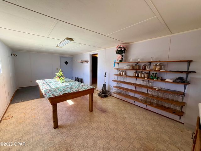 2797 Salem Church Road, Sneads, FL 32460