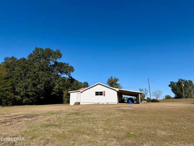 2797 Salem Church Road, Sneads, FL 32460