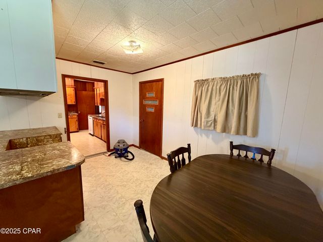 2797 Salem Church Road, Sneads, FL 32460