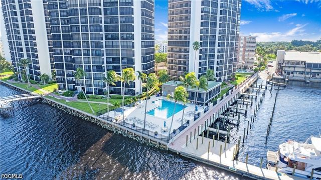 1920 Virginia AVE 601, Fort Myers, FL 33901