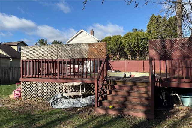 1406 Heinz Ave, Sharon, PA 16146