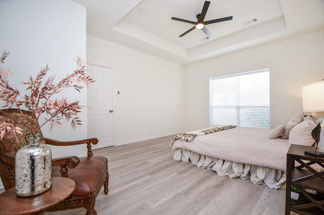 10839 Sycamore Drive N, La Porte, TX 77571