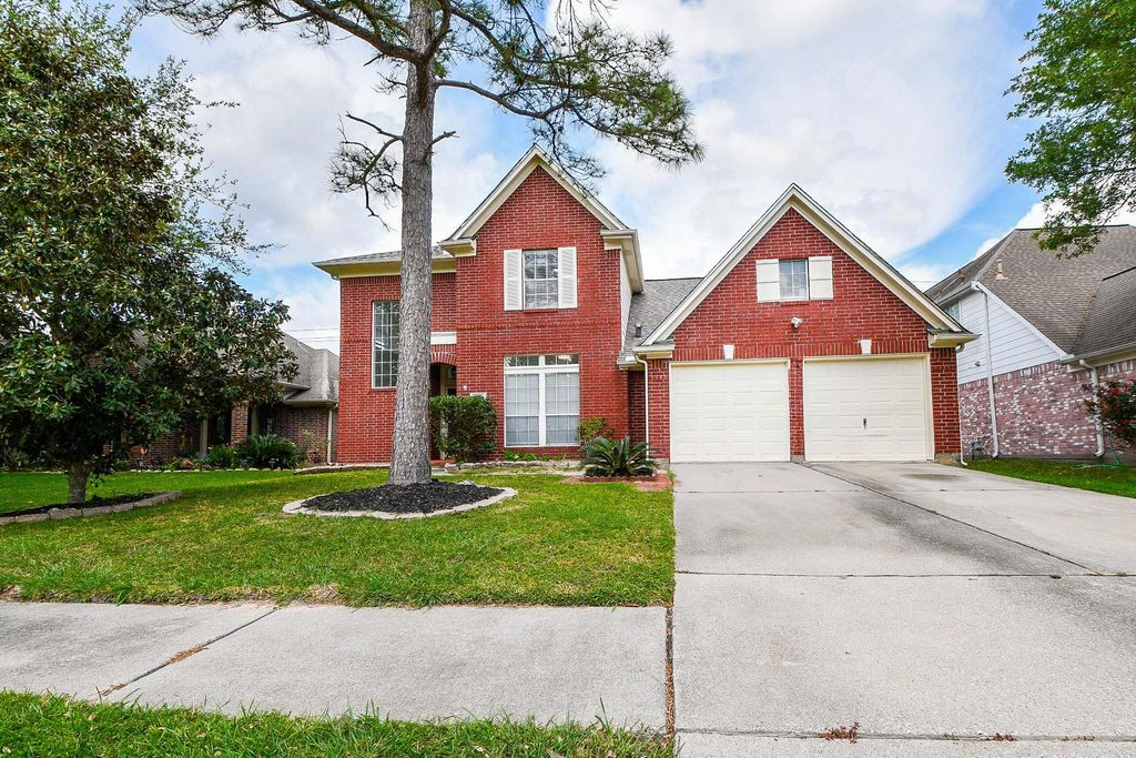 10839 Sycamore Drive N, La Porte, TX 77571