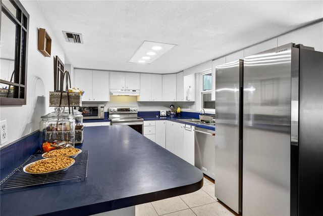 9400 SAVOY COURT, New Port Richey, FL 34654