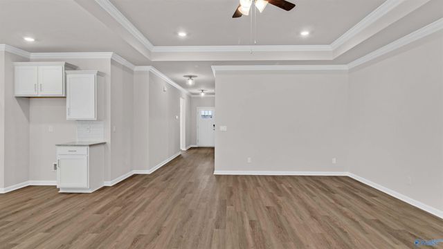 27606 Onyx Court, Athens, AL 35749