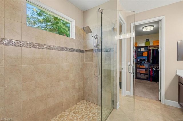 2705 Lambay CT, Cape Coral, FL 33991