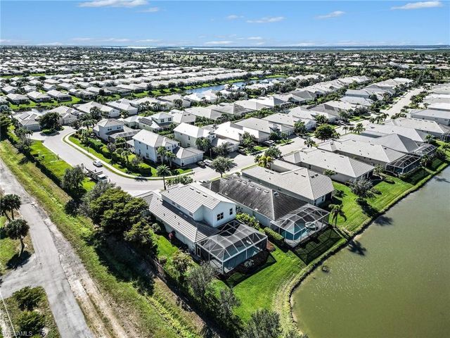 2705 Lambay CT, Cape Coral, FL 33991