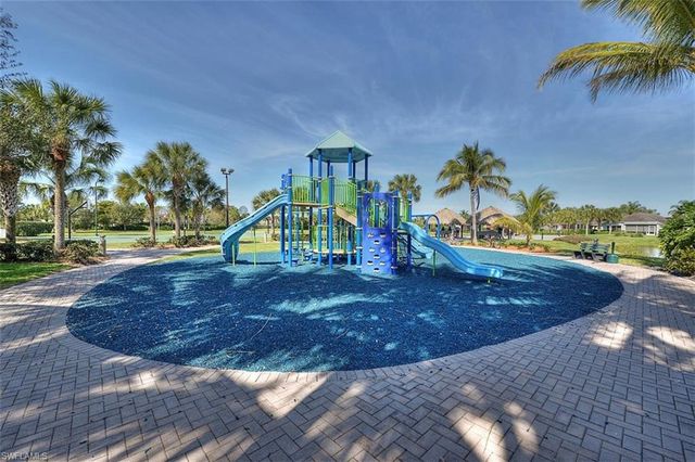 2705 Lambay CT, Cape Coral, FL 33991