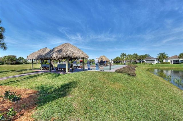 2705 Lambay CT, Cape Coral, FL 33991