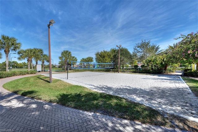 2705 Lambay CT, Cape Coral, FL 33991