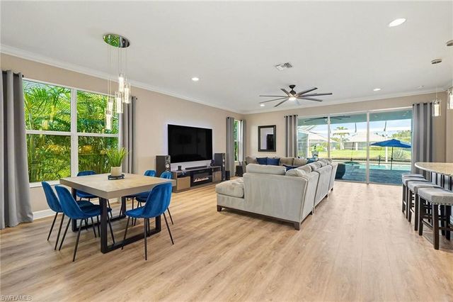 2705 Lambay CT, Cape Coral, FL 33991