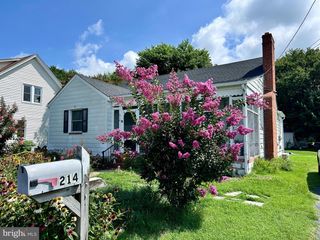 214 CHARLES ST, Hurlock, MD 21643