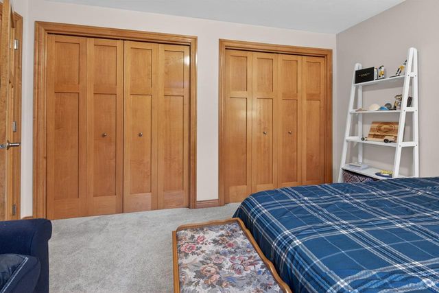 1127 PRINCESS DOVE CIRCLE, De Pere, WI 54115