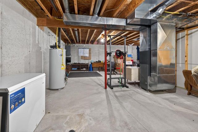 1127 PRINCESS DOVE CIRCLE, De Pere, WI 54115