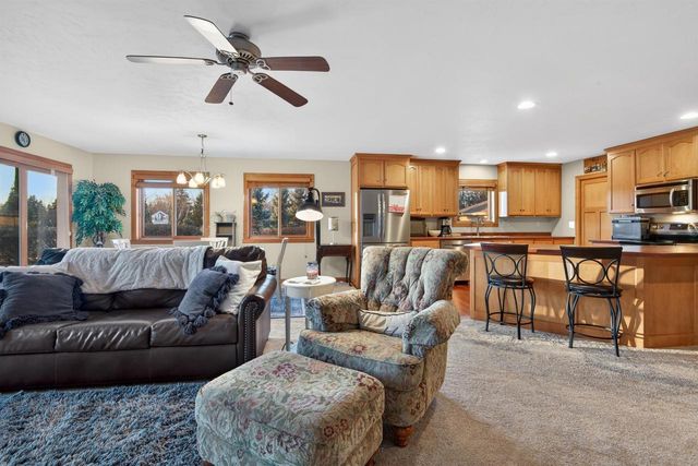 1127 PRINCESS DOVE CIRCLE, De Pere, WI 54115