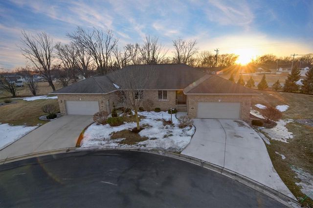 1127 PRINCESS DOVE CIRCLE, De Pere, WI 54115