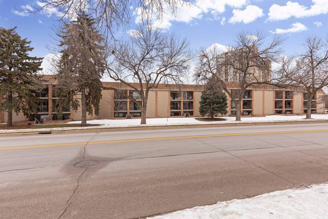 6423 Colony Way 1A, Edina, MN 55435