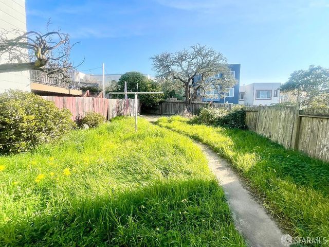 2442 26th Avenue, San Francisco, CA 94116