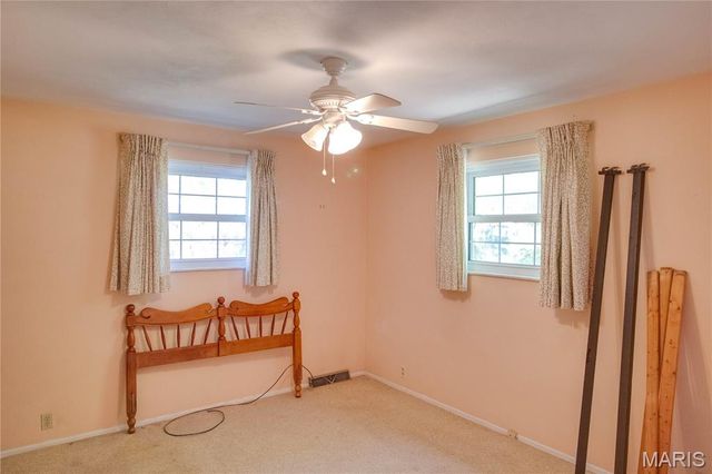 1012 Richard Drive, Godfrey, IL 62035