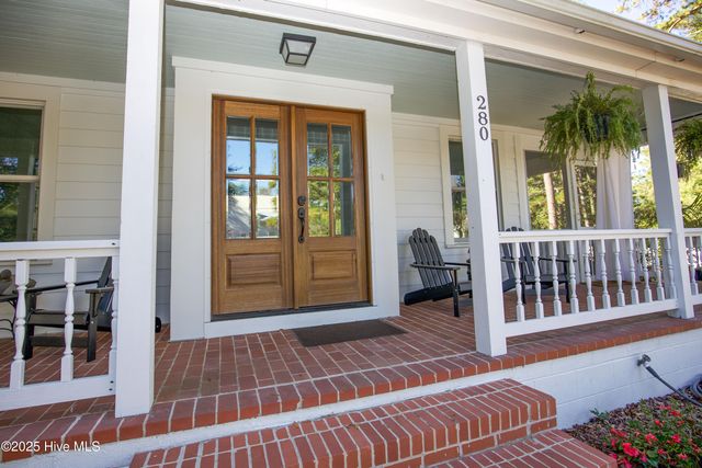 280 W Connecticut Avenue, Southern Pines, NC 28387