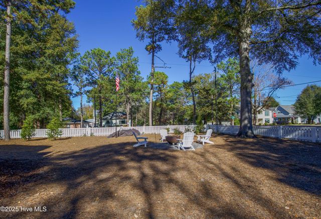 280 W Connecticut Avenue, Southern Pines, NC 28387