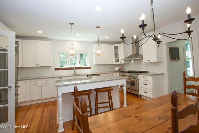 280 W Connecticut Avenue, Southern Pines, NC 28387