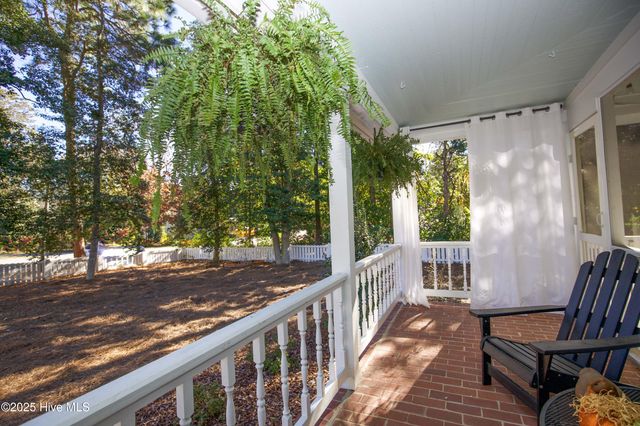 280 W Connecticut Avenue, Southern Pines, NC 28387