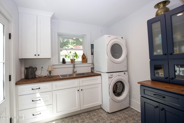 280 W Connecticut Avenue, Southern Pines, NC 28387