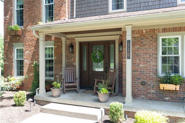110 Curley Drive, Orchard Park, NY 14127