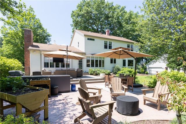110 Curley Drive, Orchard Park, NY 14127