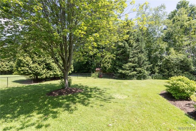 110 Curley Drive, Orchard Park, NY 14127
