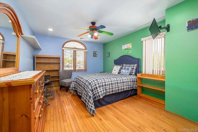 2522 5th Street, East Meadow, NY 11554